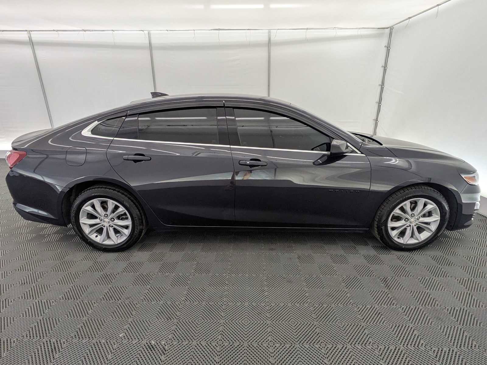 Used 2022 Chevrolet Malibu LT FWD image 7