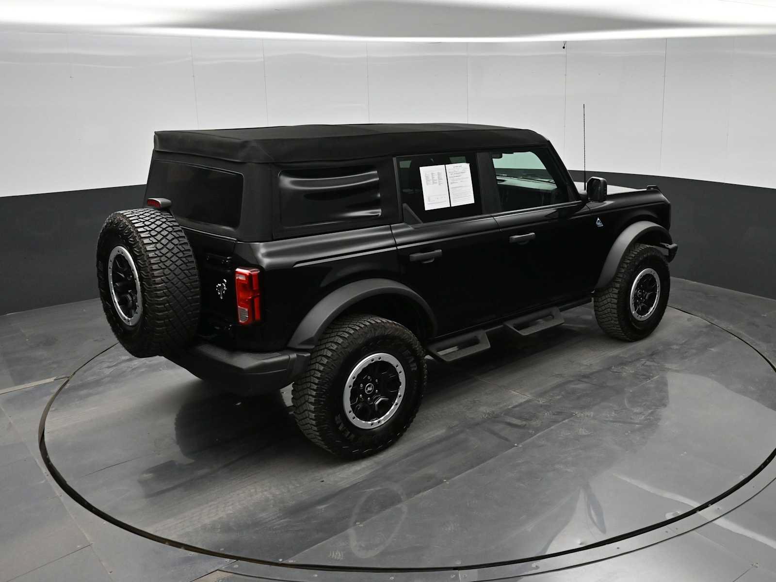 Used 2024 Ford Bronco Black Diamond w/ Sasquatch Package AWD/4WD image 30