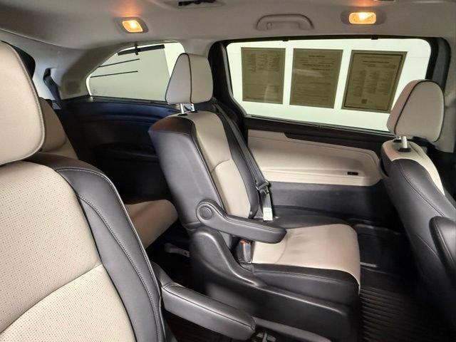 Used 2026 Honda Odyssey Elite image 46