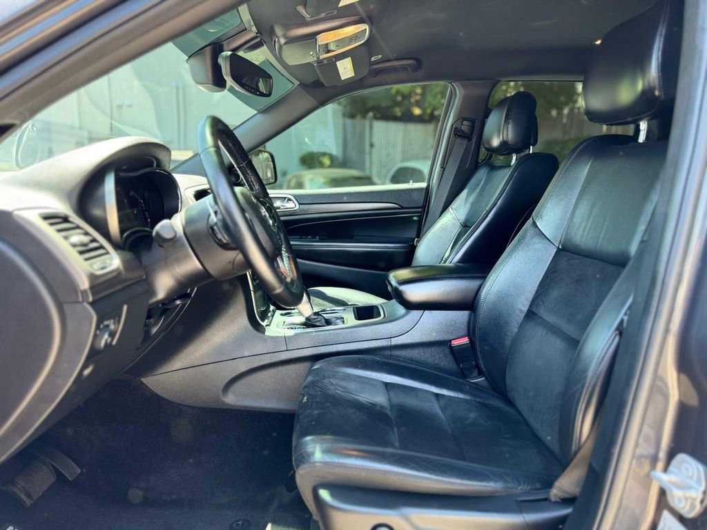 Used 2017 Jeep Grand Cherokee Altitude AWD/4WD image 19