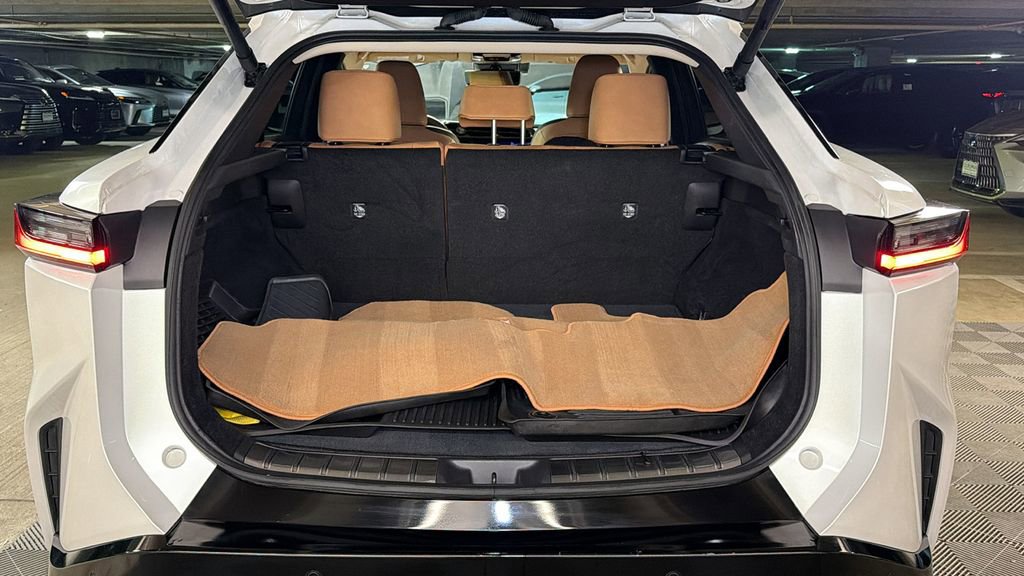 Certified 2023 Lexus RZ 450e Premium w/ Technology Package image 14