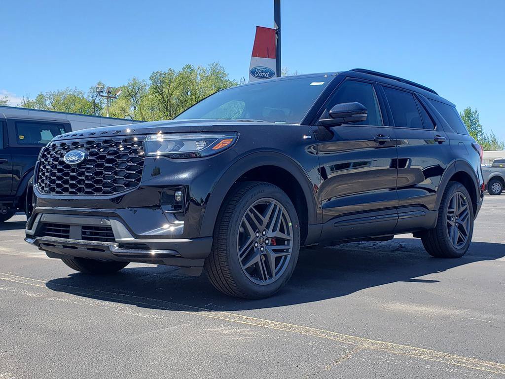 New 2026 Ford Explorer ST-Line AWD/4WD image 3