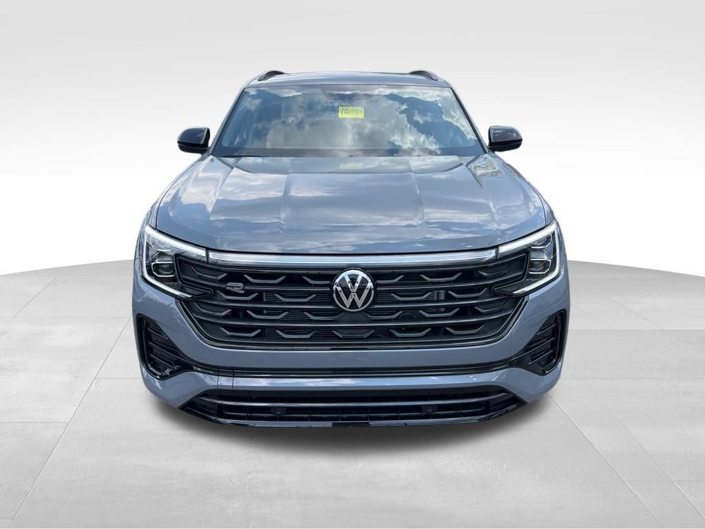 New 2026 Volkswagen Atlas Cross Sport SEL R-Line image 3