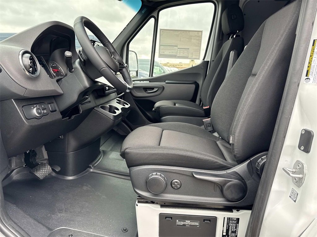New 2026 Mercedes-Benz Sprinter 2500 image 17