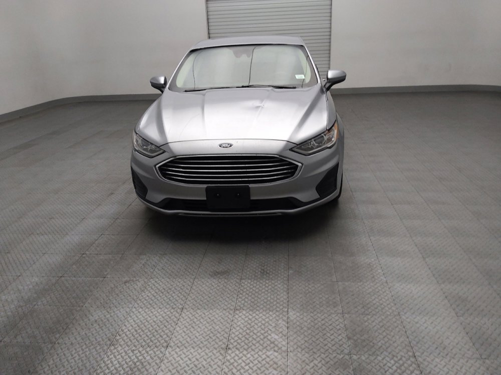 Used 2020 Ford Fusion SE FWD image 15