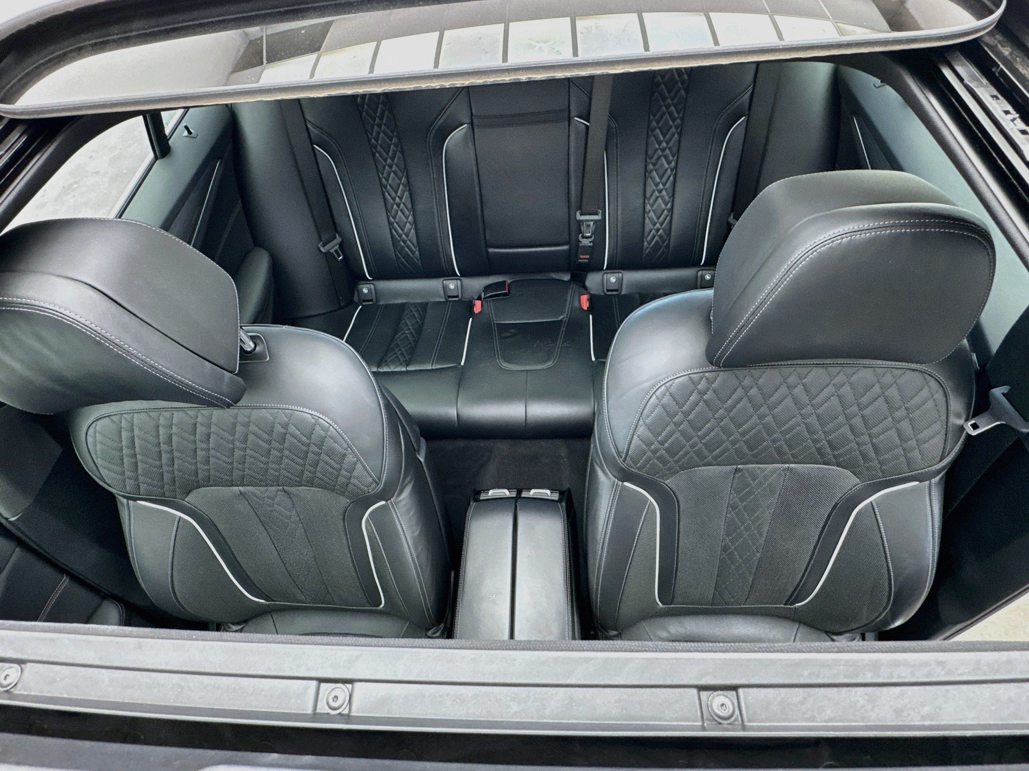 Used 2021 BMW 530e w/ Luxury Seating Package RWD image 14