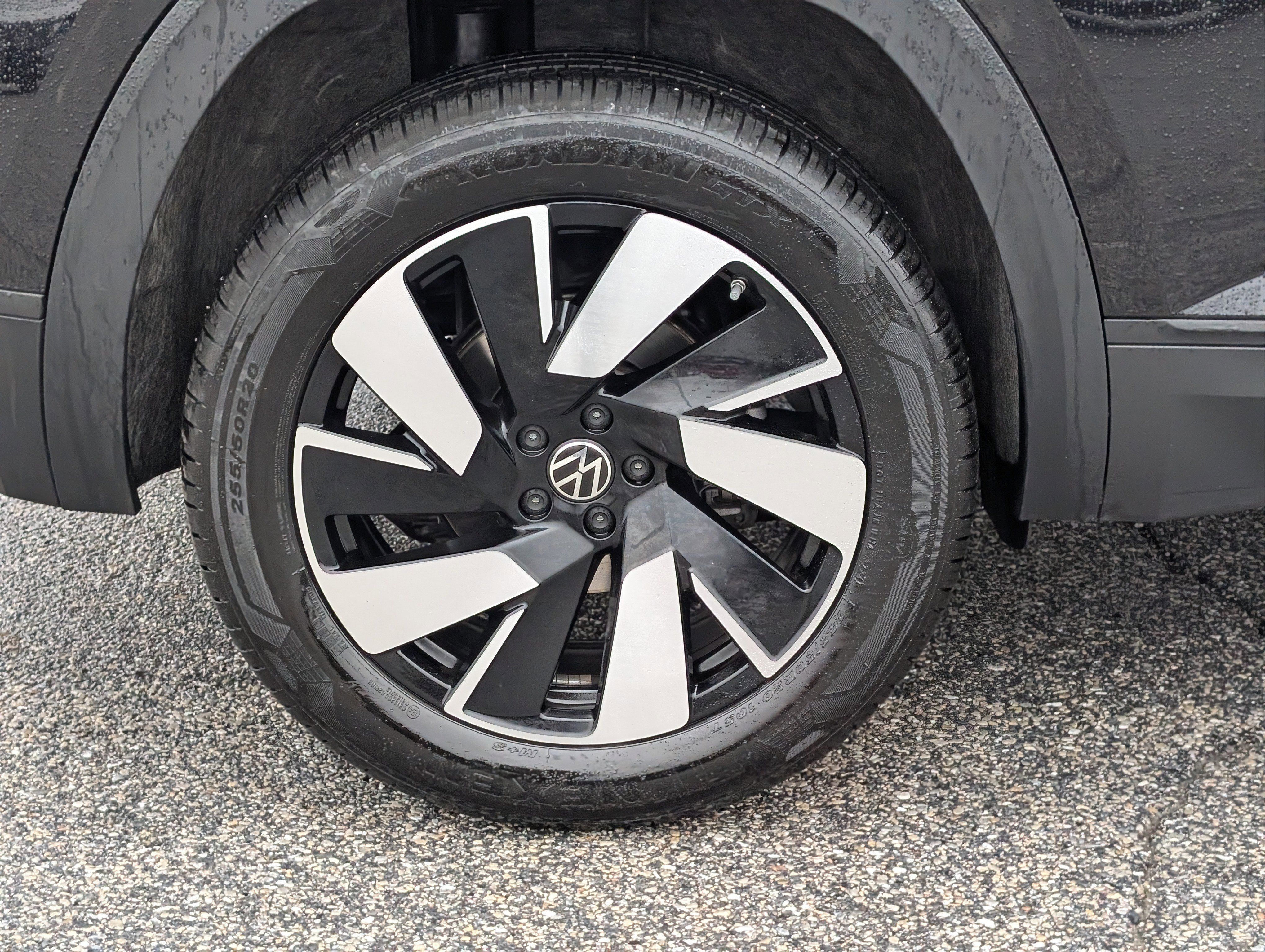 Used 2025 Volkswagen Atlas Cross Sport SE image 10