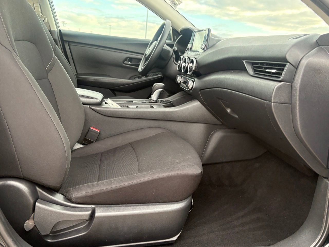 Certified 2025 Nissan Sentra S image 34