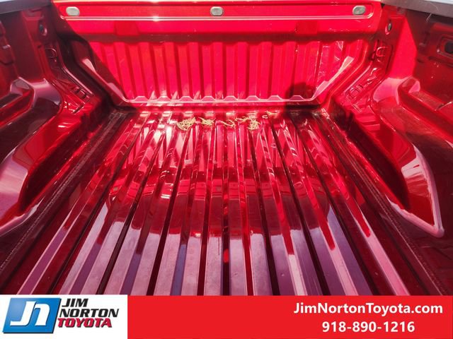 Used 2025 GMC Canyon AT4 w/ Technology Plus Package image 32