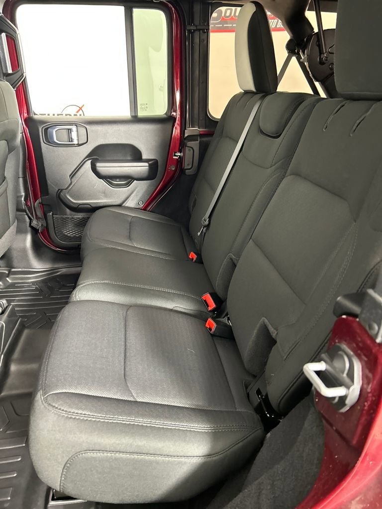 Used 2021 Jeep Wrangler Unlimited Sport image 18