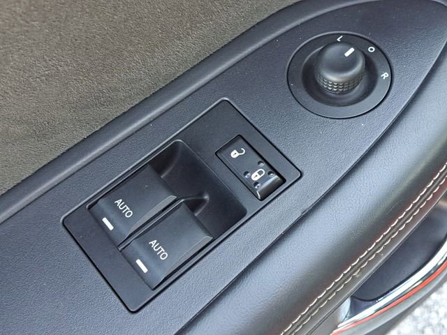 Used 2010 Dodge Challenger SRT8 image 15