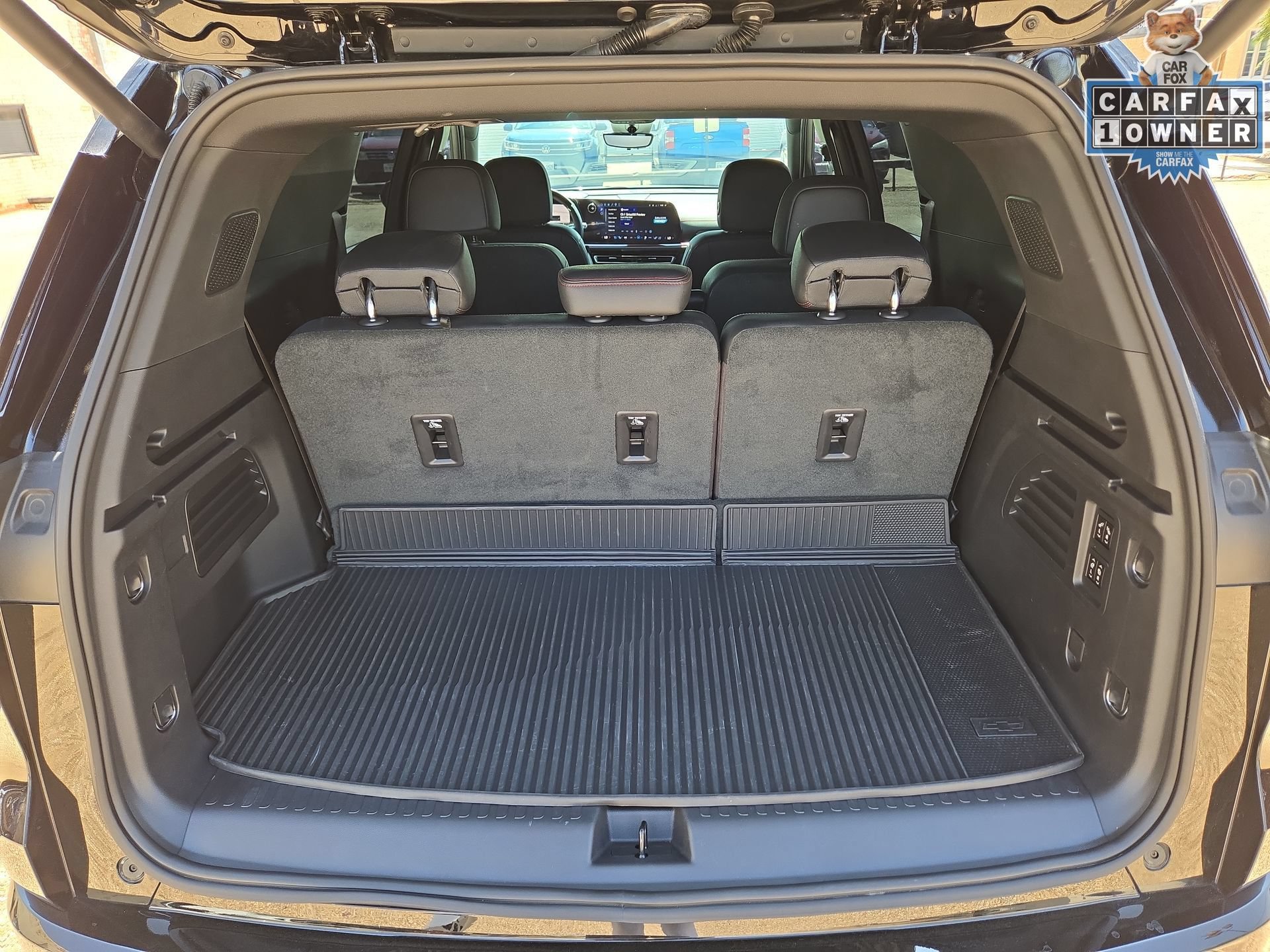 Used 2026 Chevrolet Traverse RS w/ LPO, Floor Liner Package AWD/4WD image 12