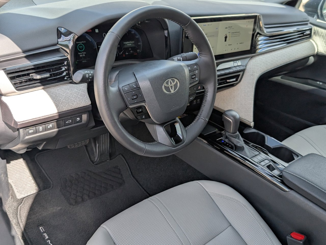 Used 2026 Toyota Camry XLE FWD image 14