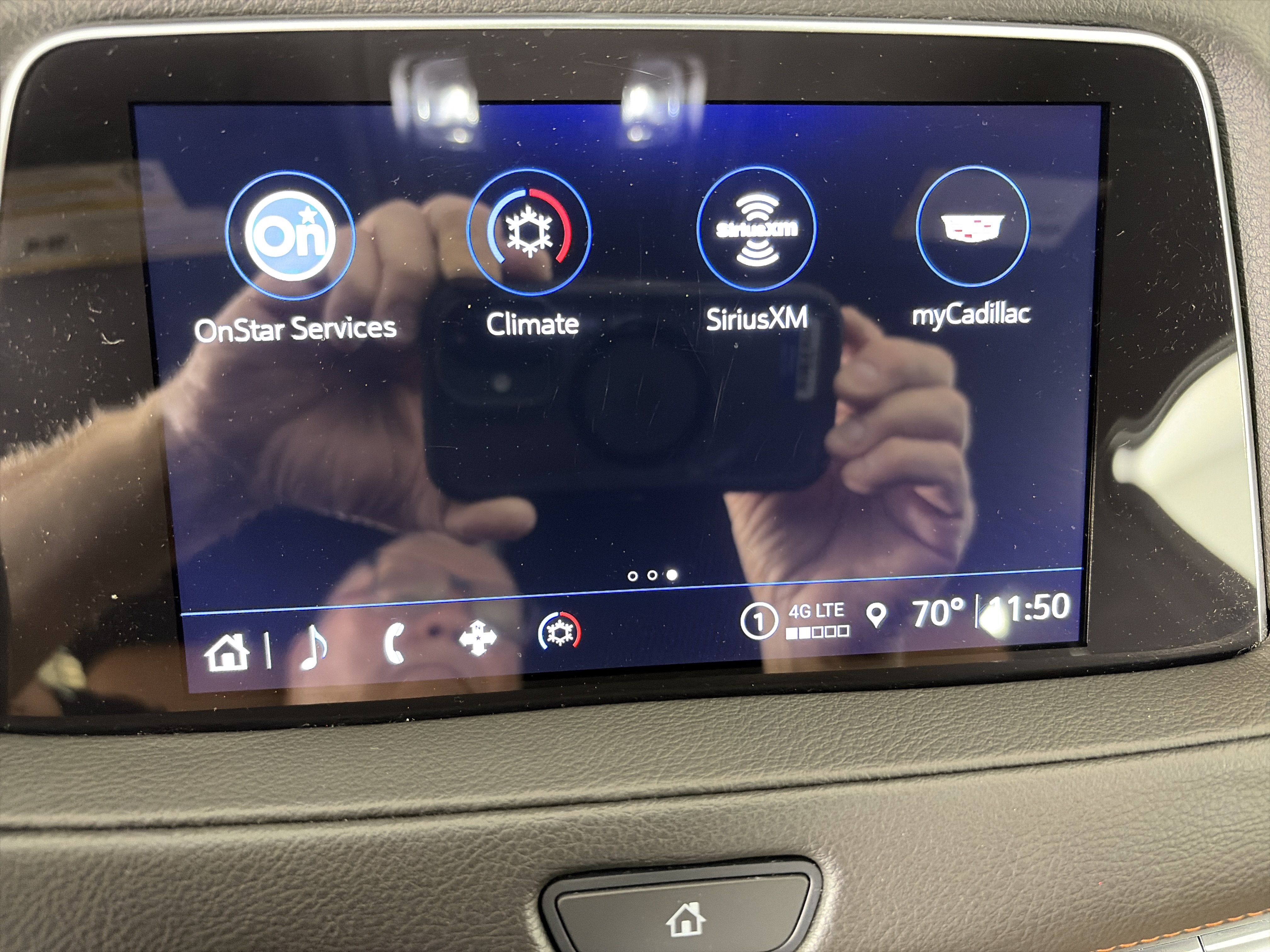 Certified 2023 Cadillac XT4 Sport AWD/4WD image 21