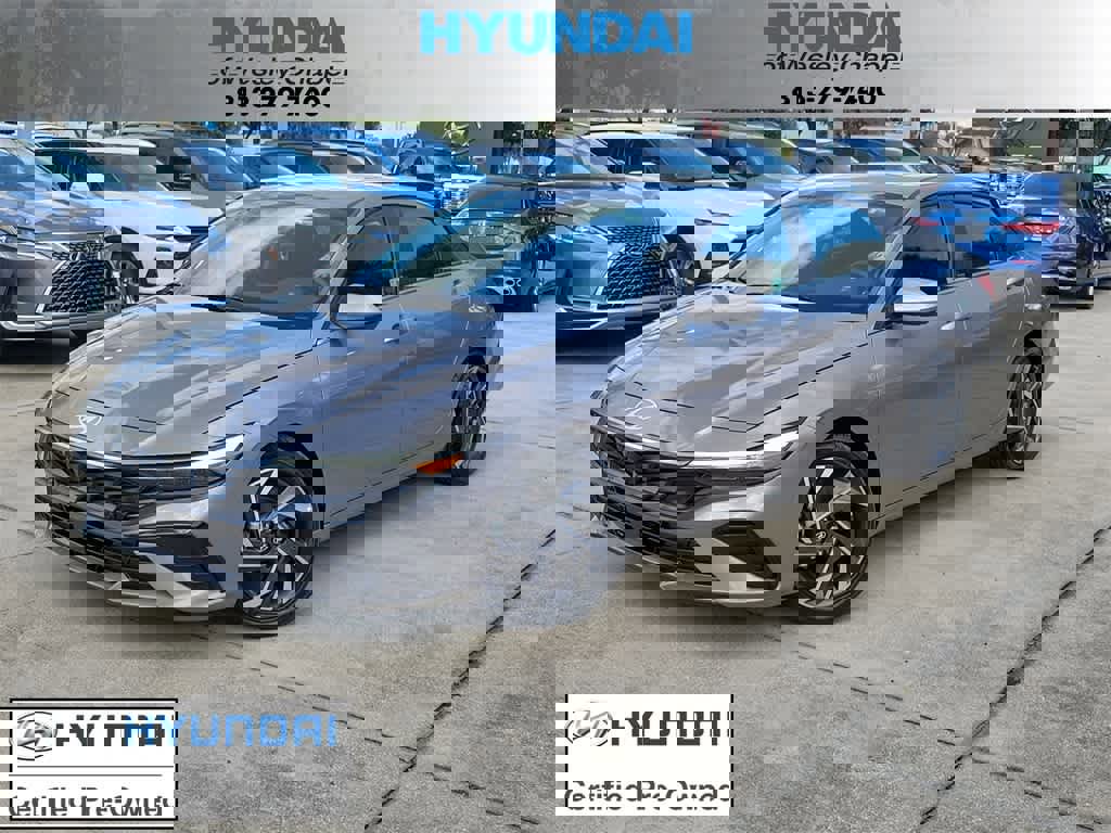 Used 2024 Hyundai Elantra SEL w/ Convenience Package