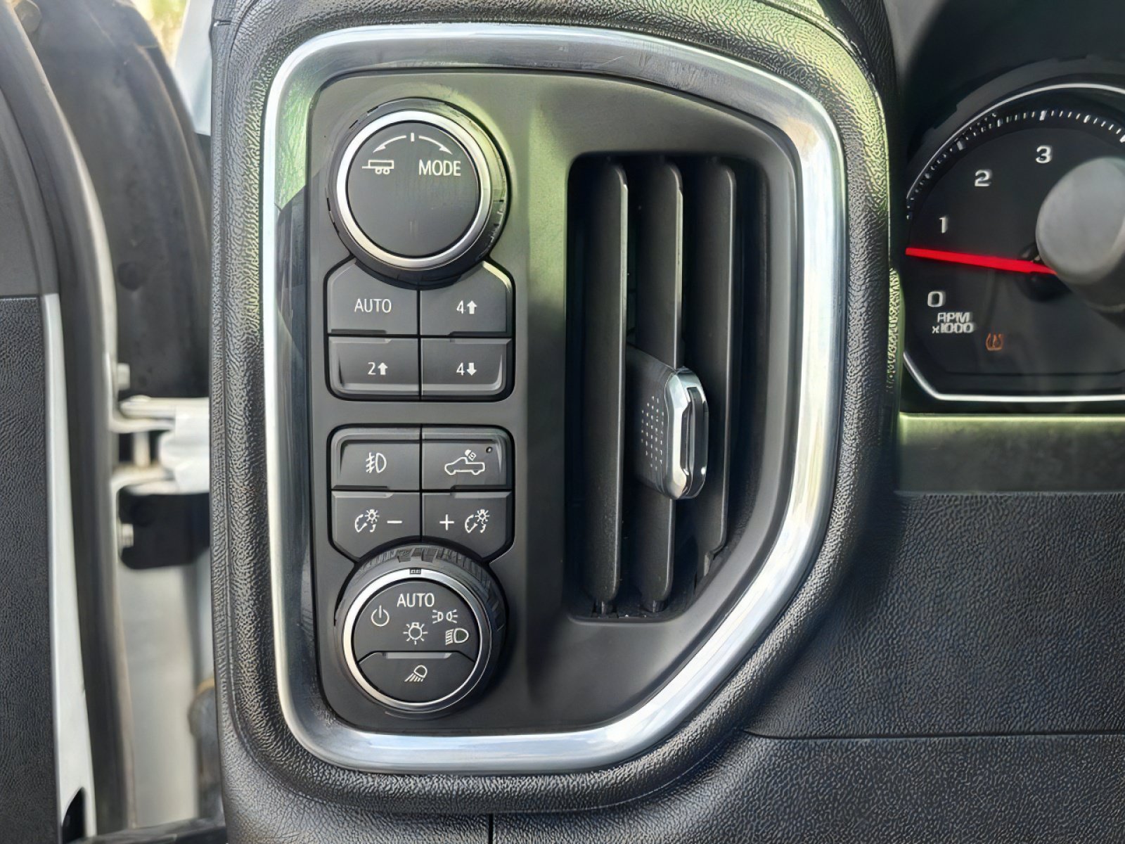 Used 2022 Chevrolet Silverado 2500 LTZ w/ LTZ Texas Edition AWD/4WD image 26