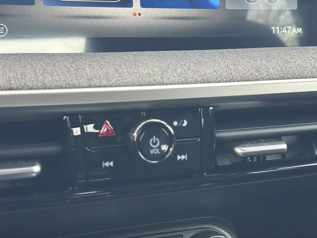 New 2026 Nissan Kicks S image 25