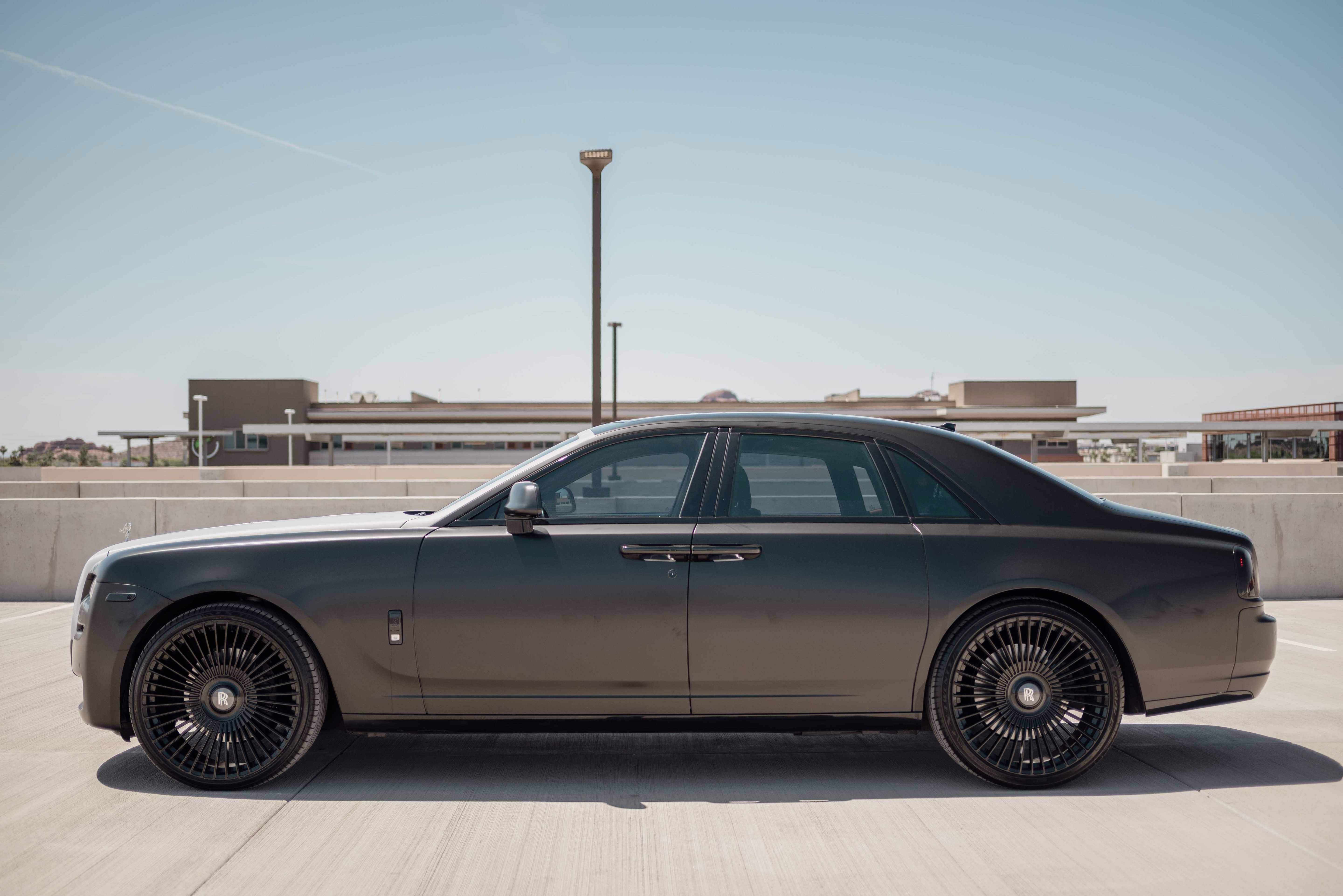Used 2015 Rolls-Royce Ghost RWD image 7