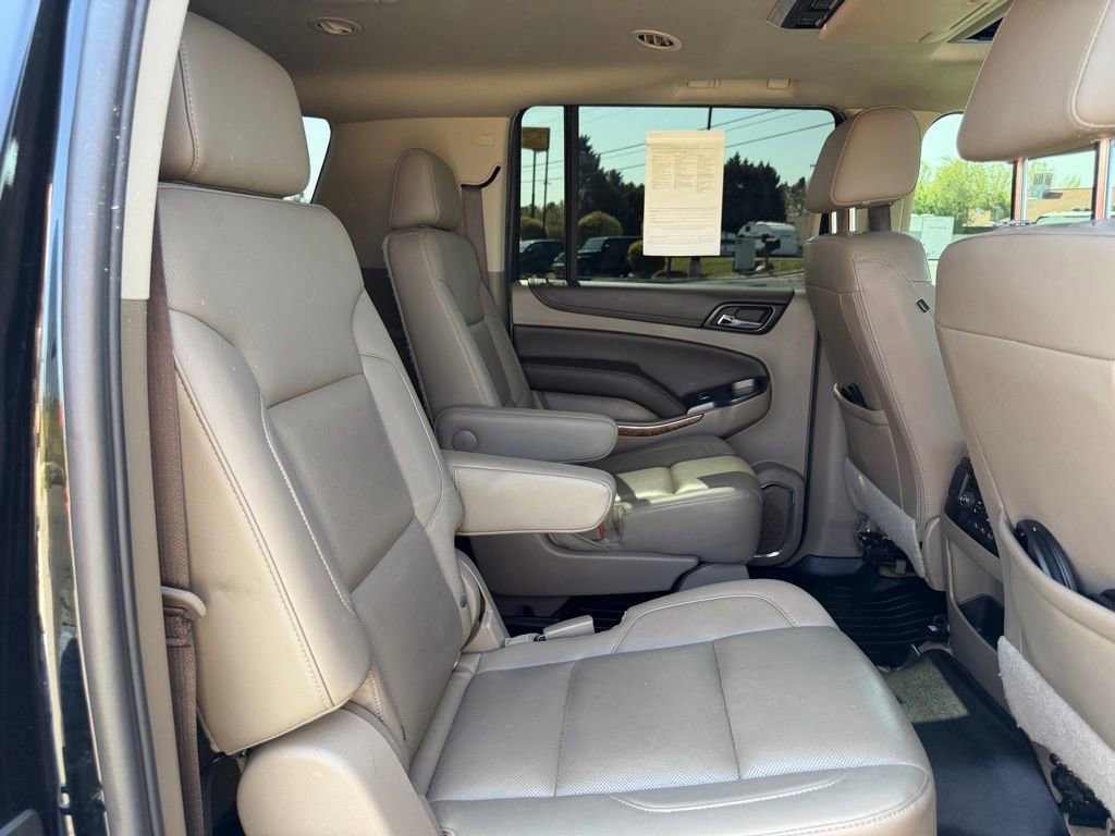 Used 2019 Chevrolet Suburban Premier image 39