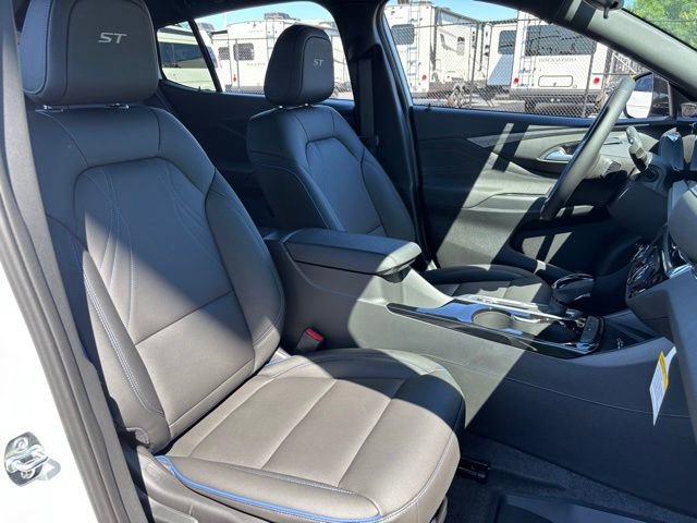 New 2026 Buick Envista Sport Touring w/ Convenience I Package FWD image 33