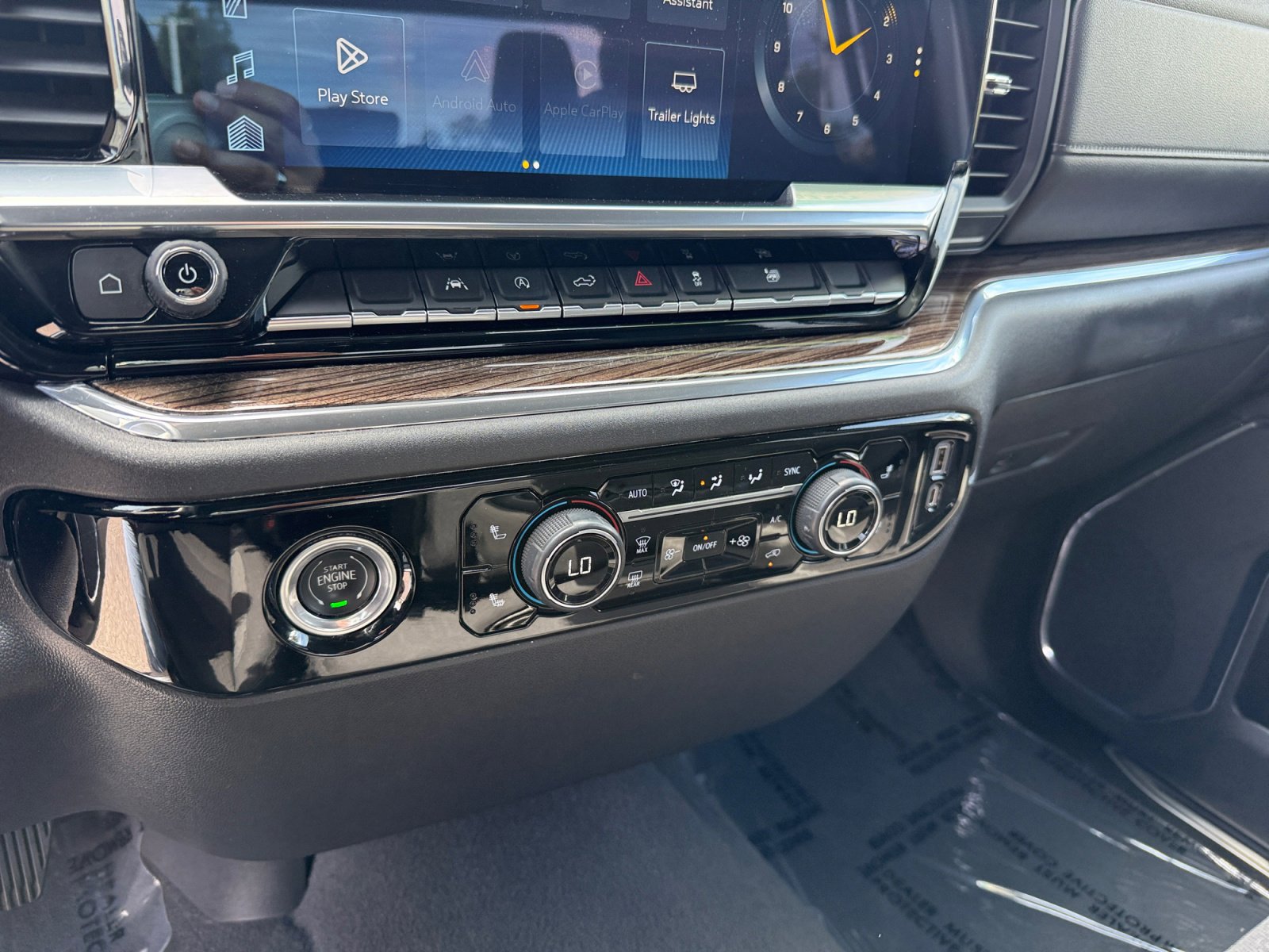 Used 2023 Chevrolet Silverado 1500 LT RWD image 13