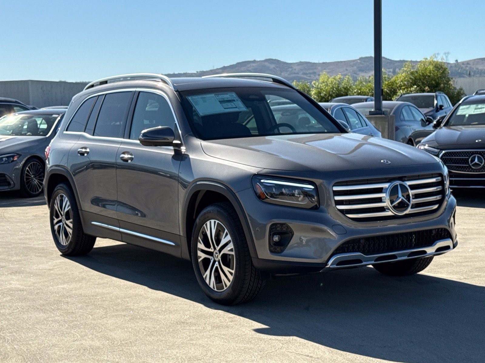 New 2026 Mercedes-Benz GLB 250 4MATIC image 5