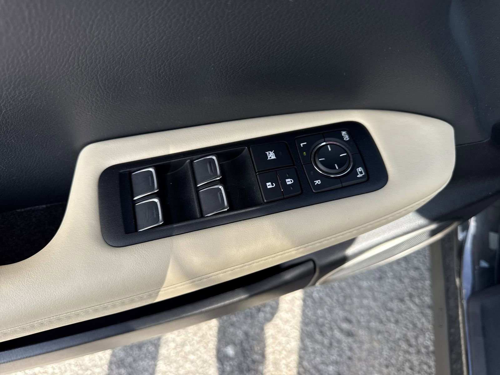 Used 2022 Lexus RX 350 FWD w/ Premium Package image 15