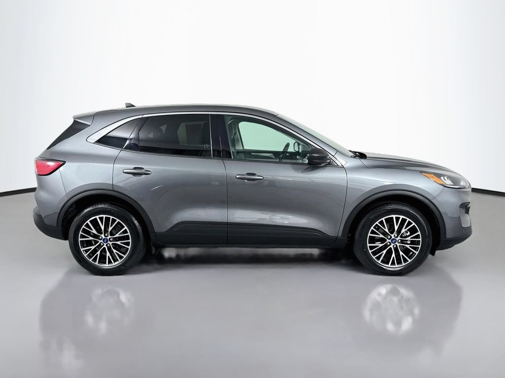 Used 2022 Ford Escape SE w/ Convenience Package FWD image 5