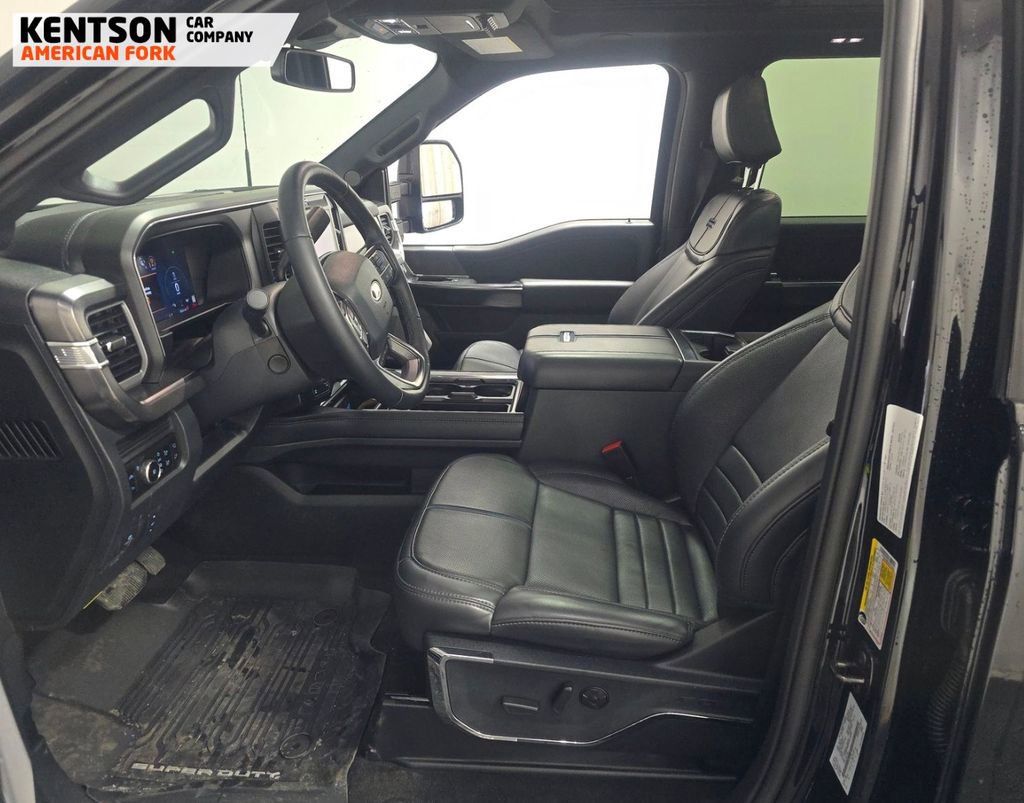Used 2025 Ford F250 Platinum w/ Tremor Off-Road Package image 5