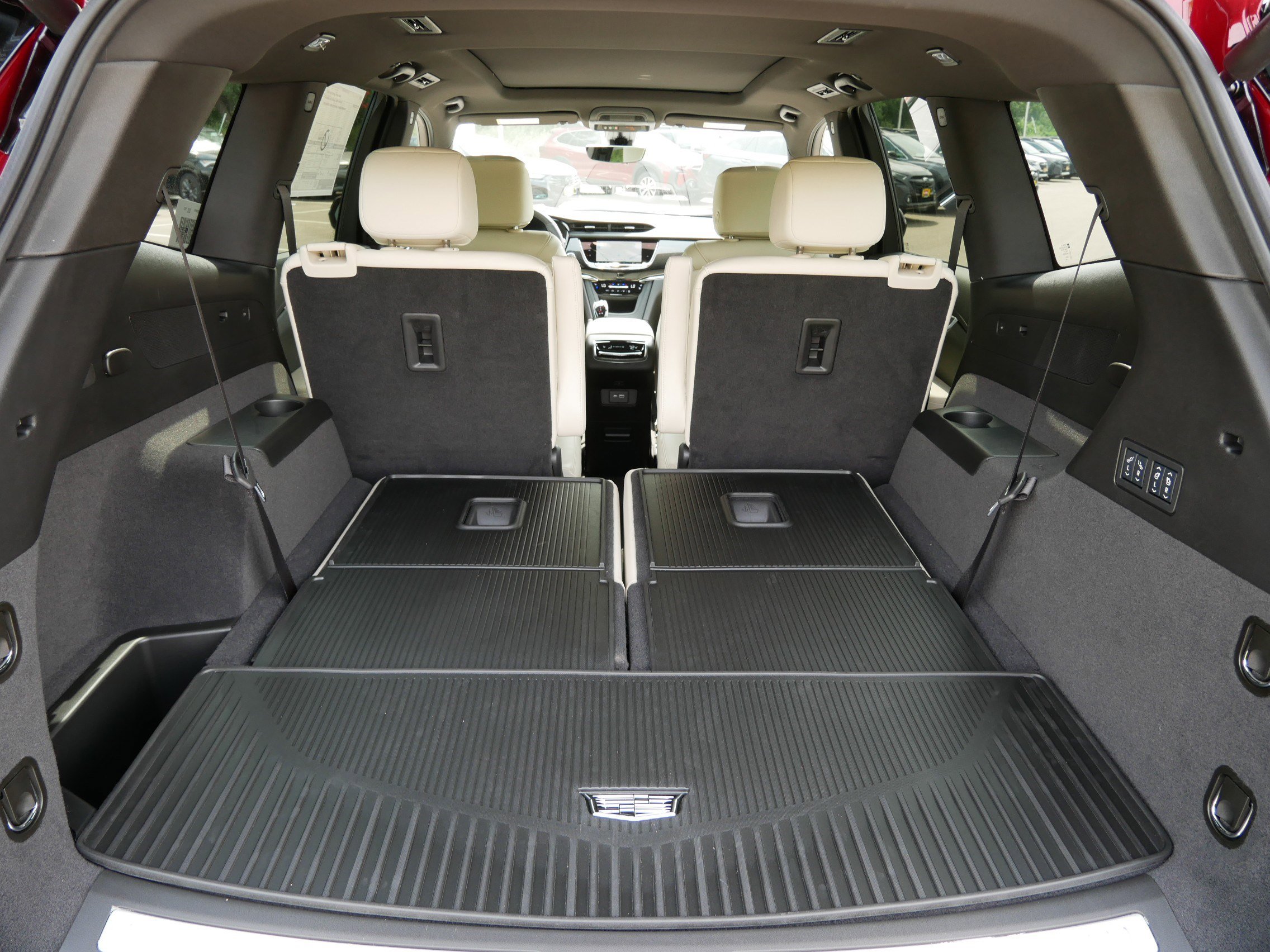 New 2025 Cadillac XT6 Sport w/ Technology Package image 16