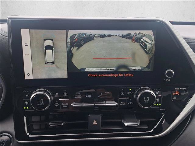 Used 2023 Toyota Highlander Platinum AWD/4WD image 13