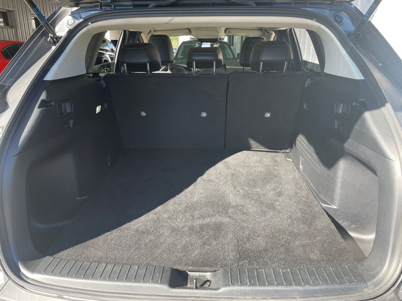 Used 2025 MAZDA CX-50 AWD 2.5 S w/ Select Package image 29