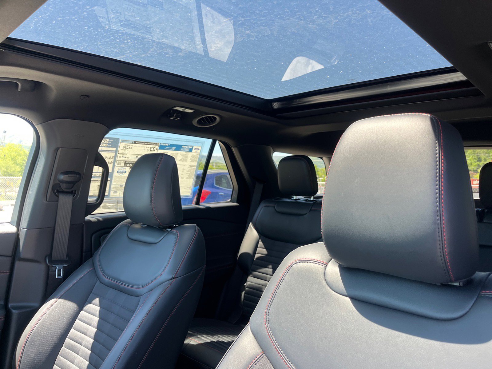 New 2026 Ford Explorer ST-Line w/ ST-Line Street Pack AWD/4WD image 7