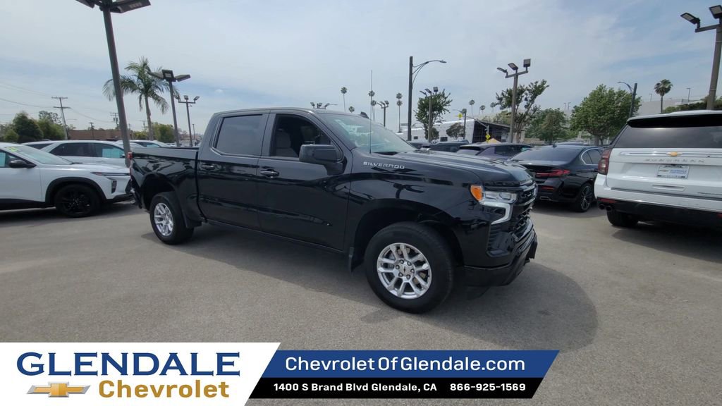 Used 2026 Chevrolet Silverado 1500 RST image 2