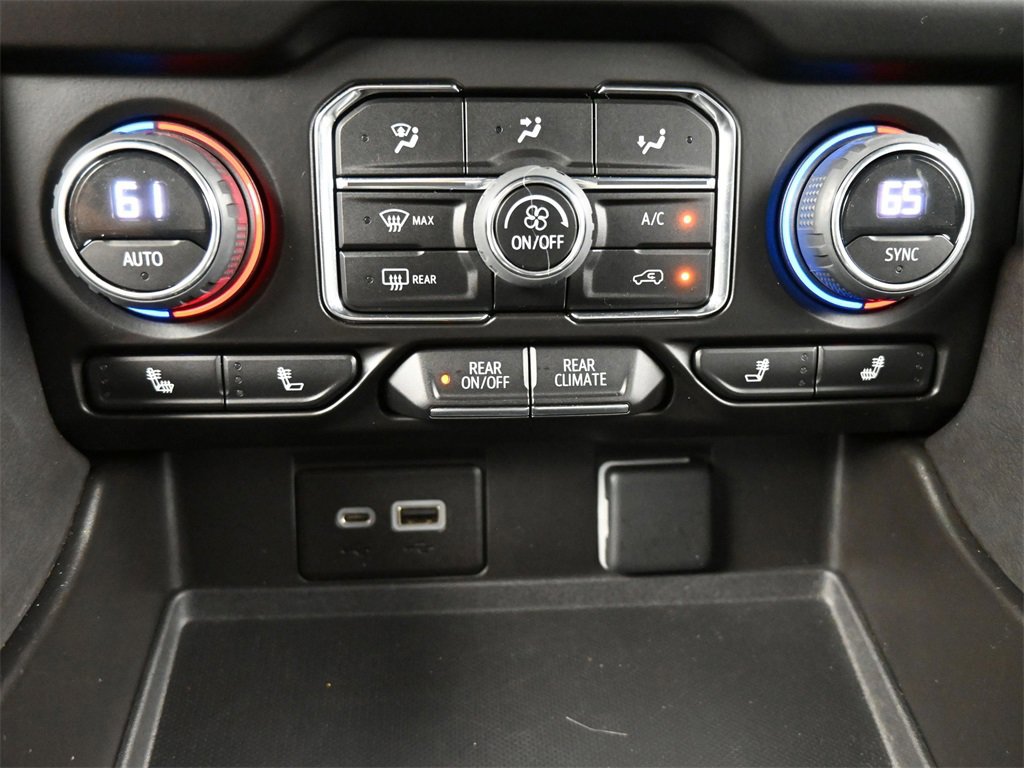 Used 2023 Chevrolet Tahoe RST image 15