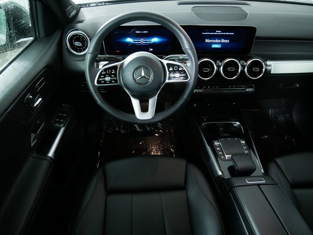 Used 2021 Mercedes-Benz GLB 250 4MATIC image 21