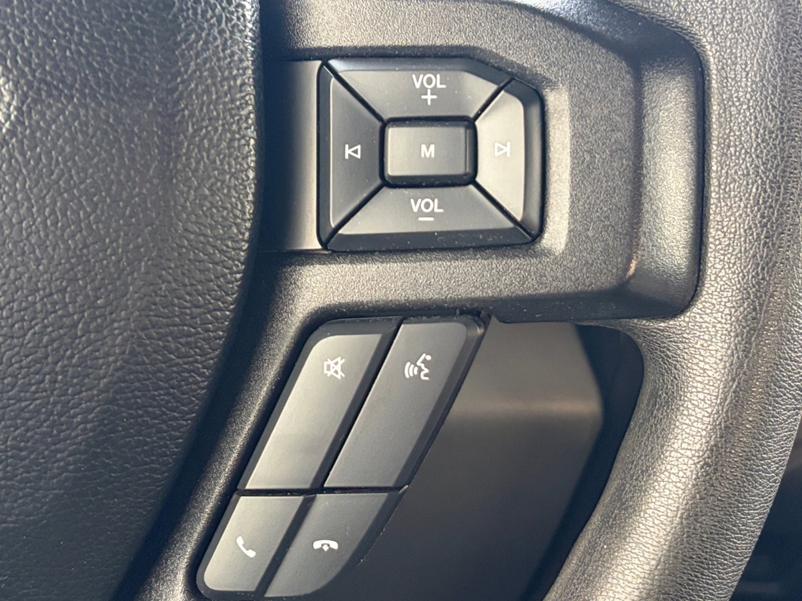 Used 2017 Ford F150 XLT image 27