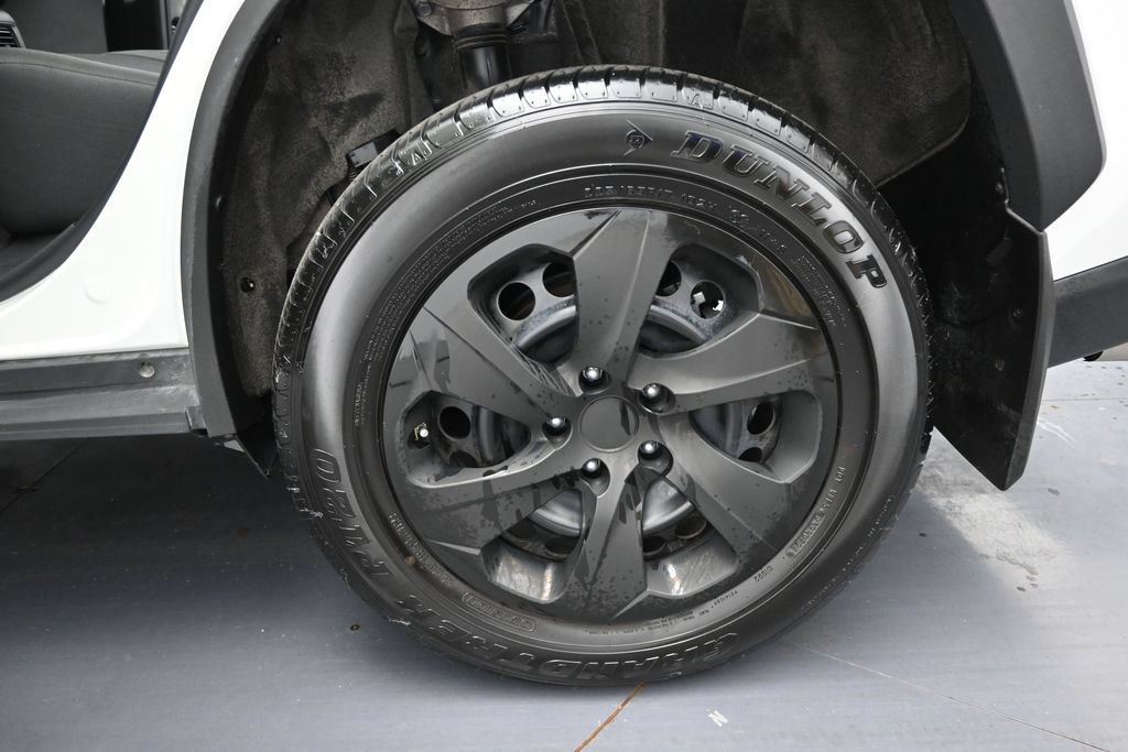 Used 2024 Toyota RAV4 LE AWD/4WD image 35