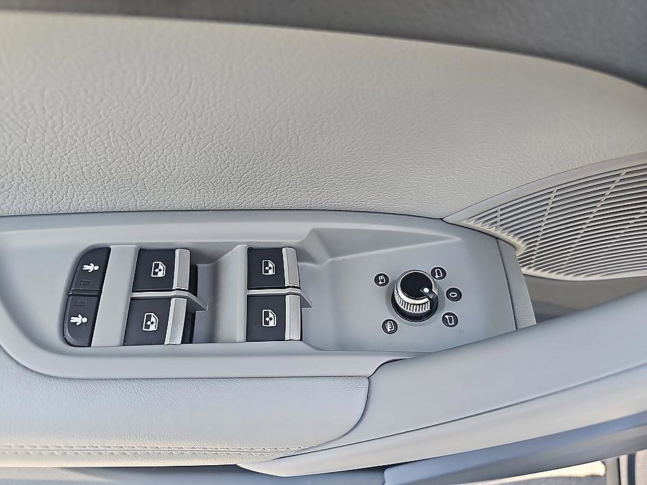 Used 2019 Audi Q5 2.0T Premium Plus AWD/4WD image 12