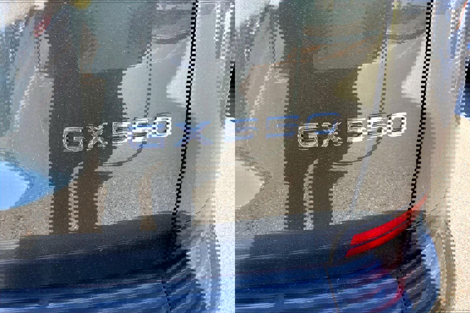 Used 2024 Lexus GX 550 image 9