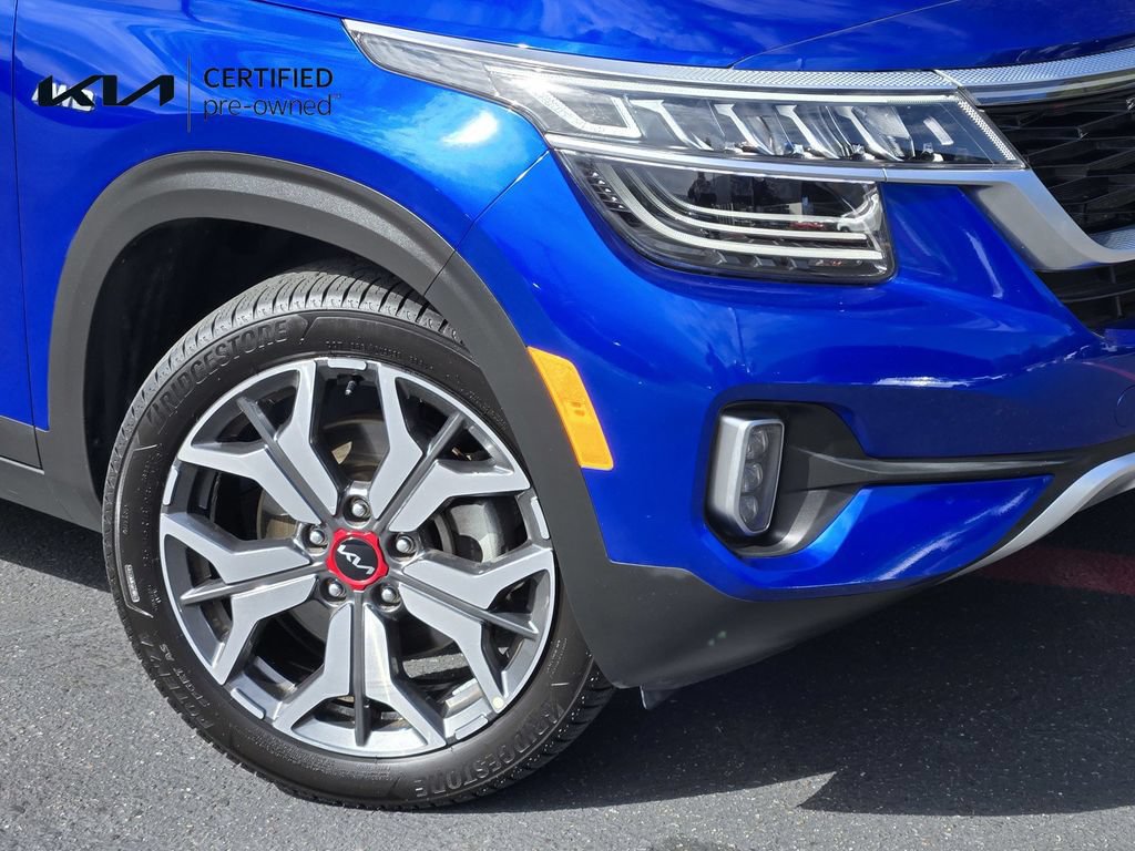 Certified 2022 Kia Seltos SX w/ Sunroof Package AWD/4WD image 9