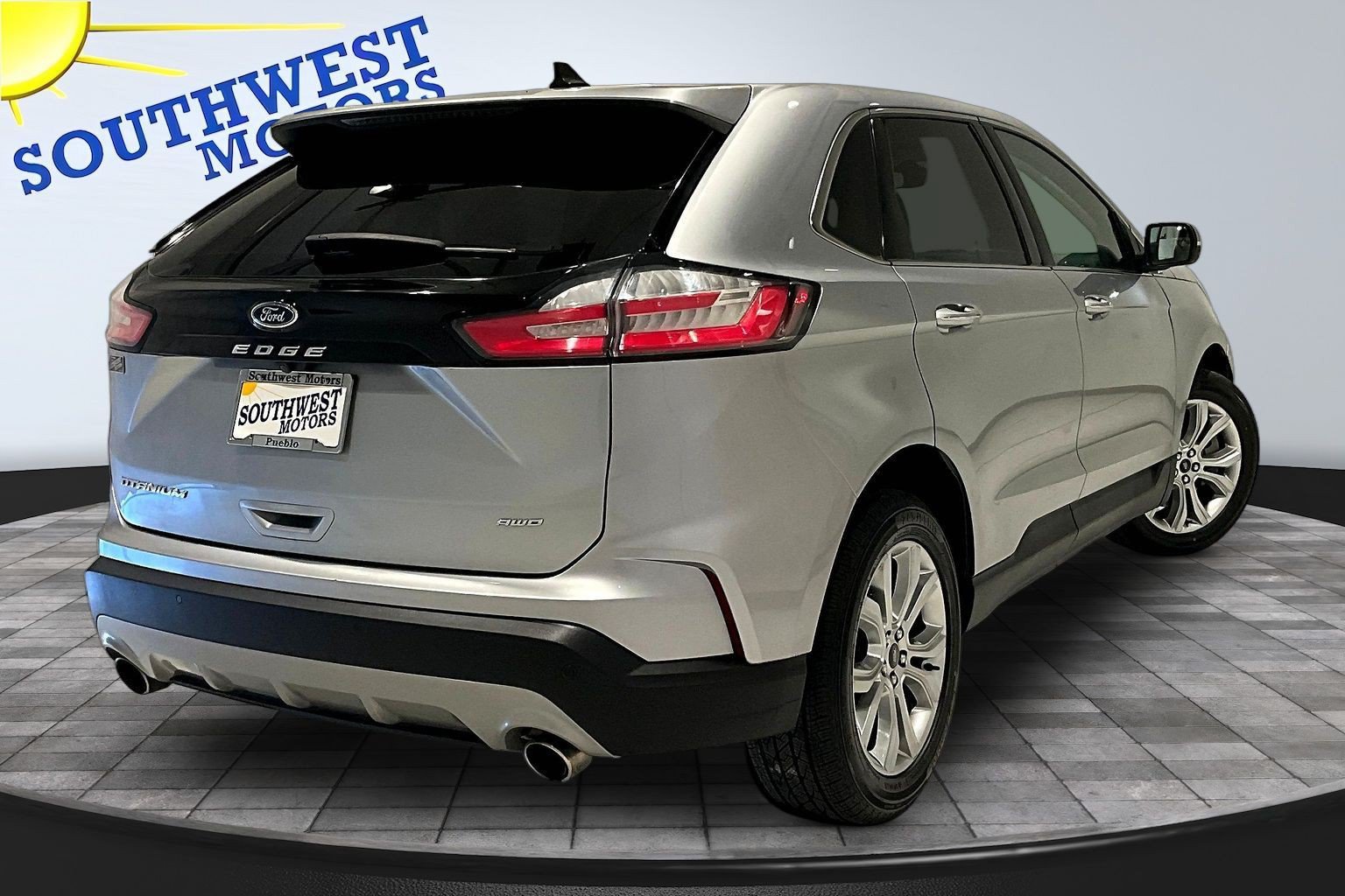 Used 2024 Ford Edge Titanium AWD/4WD image 7