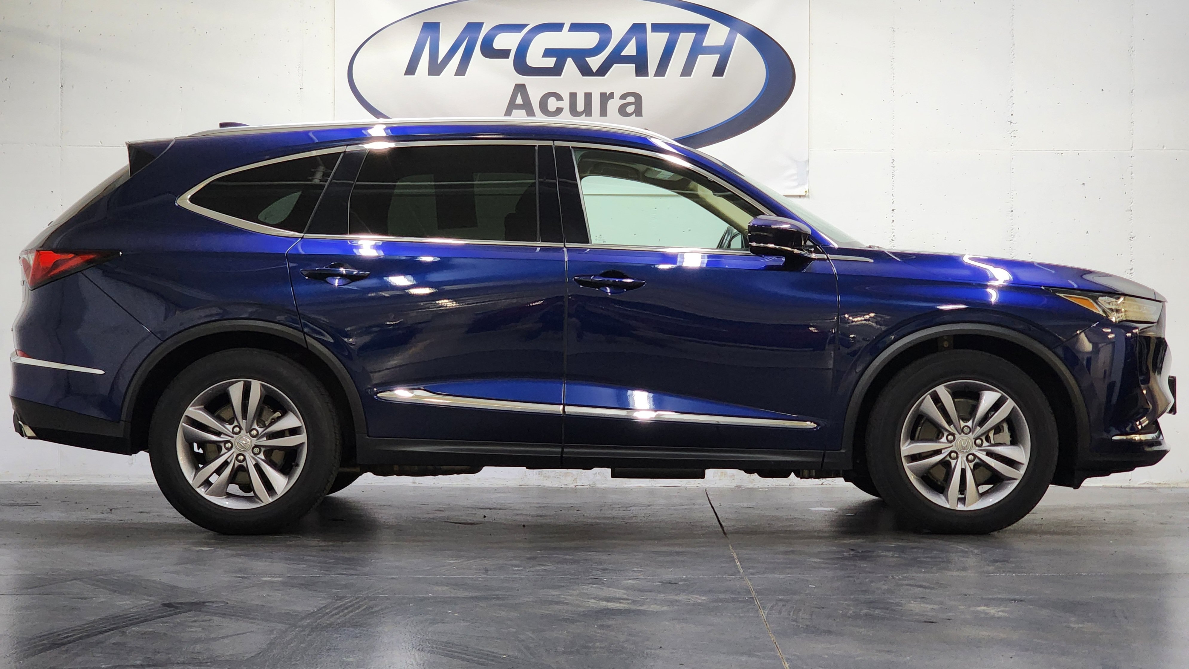 Used 2022 Acura MDX SH-AWD image 5