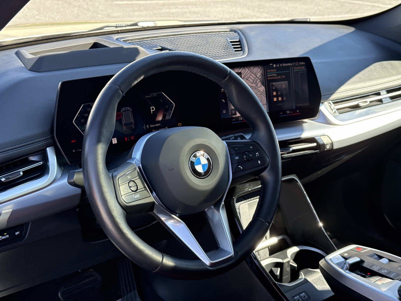 Used 2023 BMW X1 xDrive28i w/ Premium Package AWD/4WD image 2