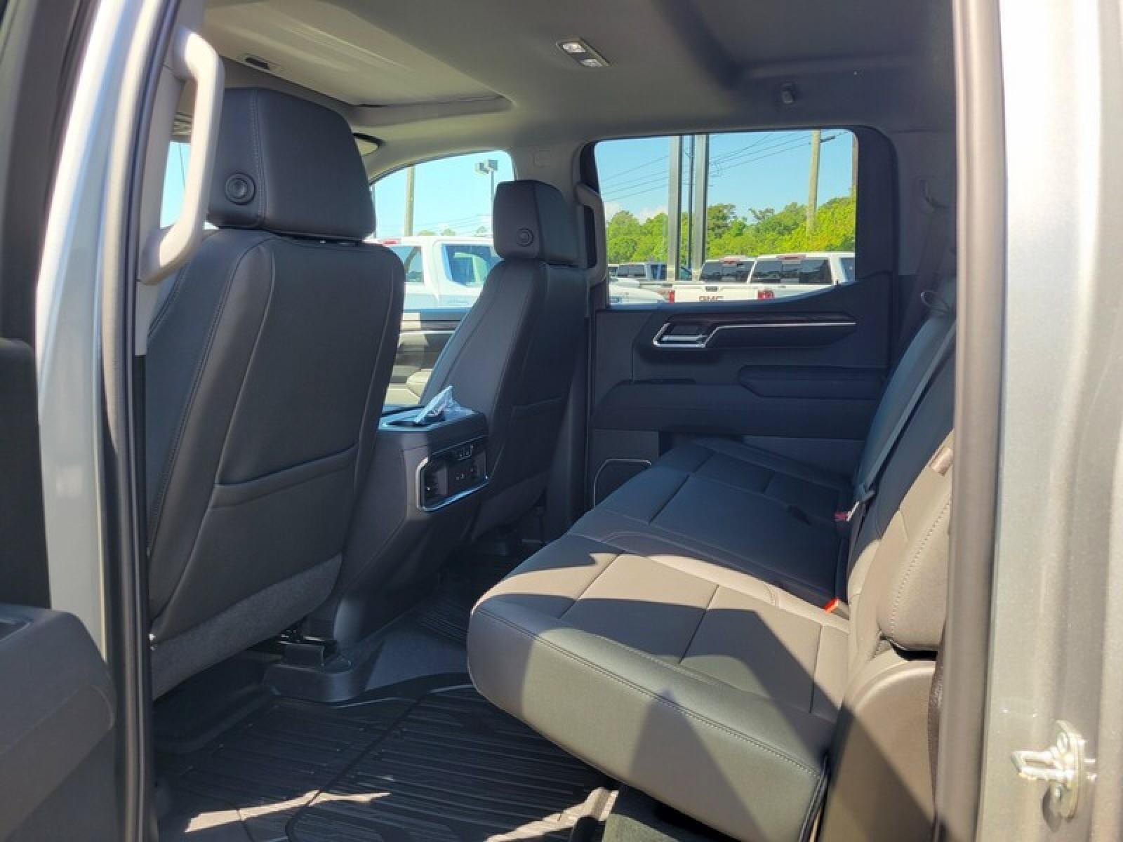 New 2026 GMC Sierra 1500 SLT w/ SLT Premium Plus Package AWD/4WD image 27