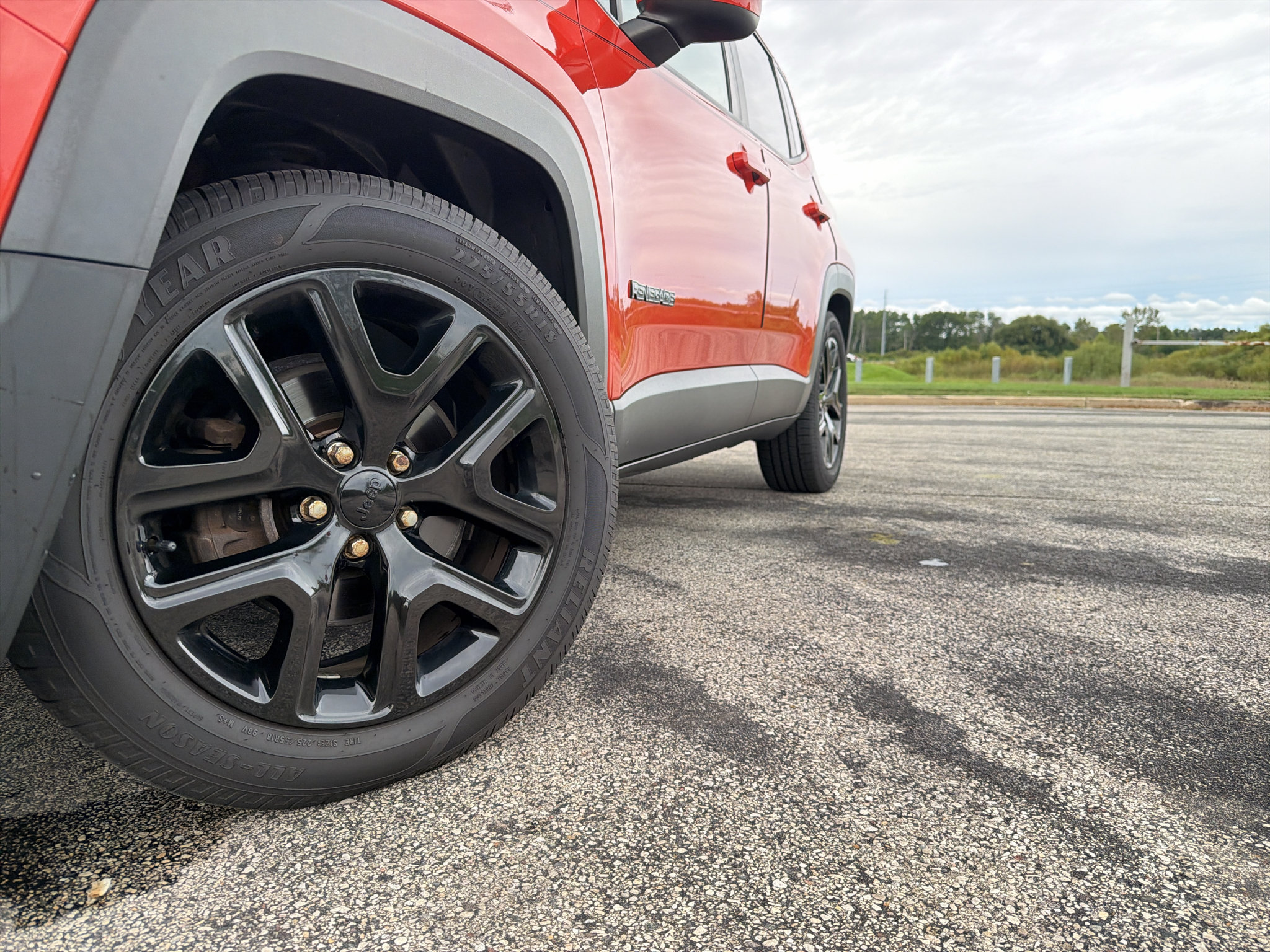Used 2017 Jeep Renegade Altitude FWD image 9