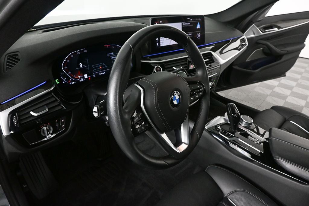 Used 2022 BMW 540i w/ Premium Package image 6