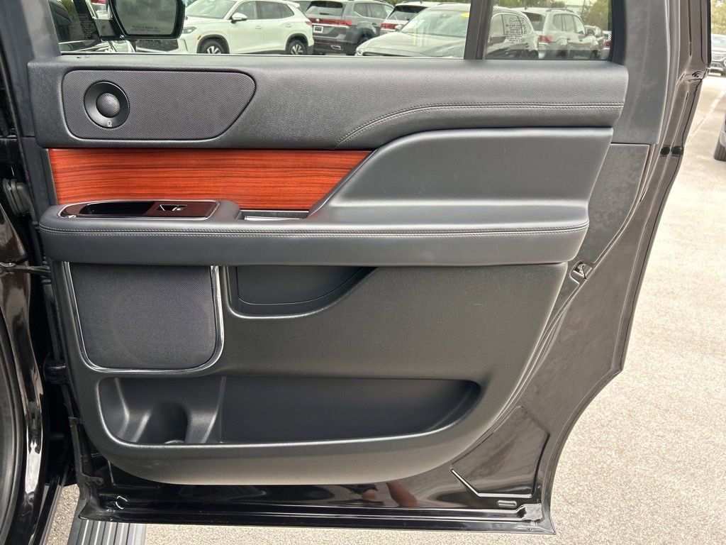 Used 2024 Lincoln Navigator L Premiere image 45