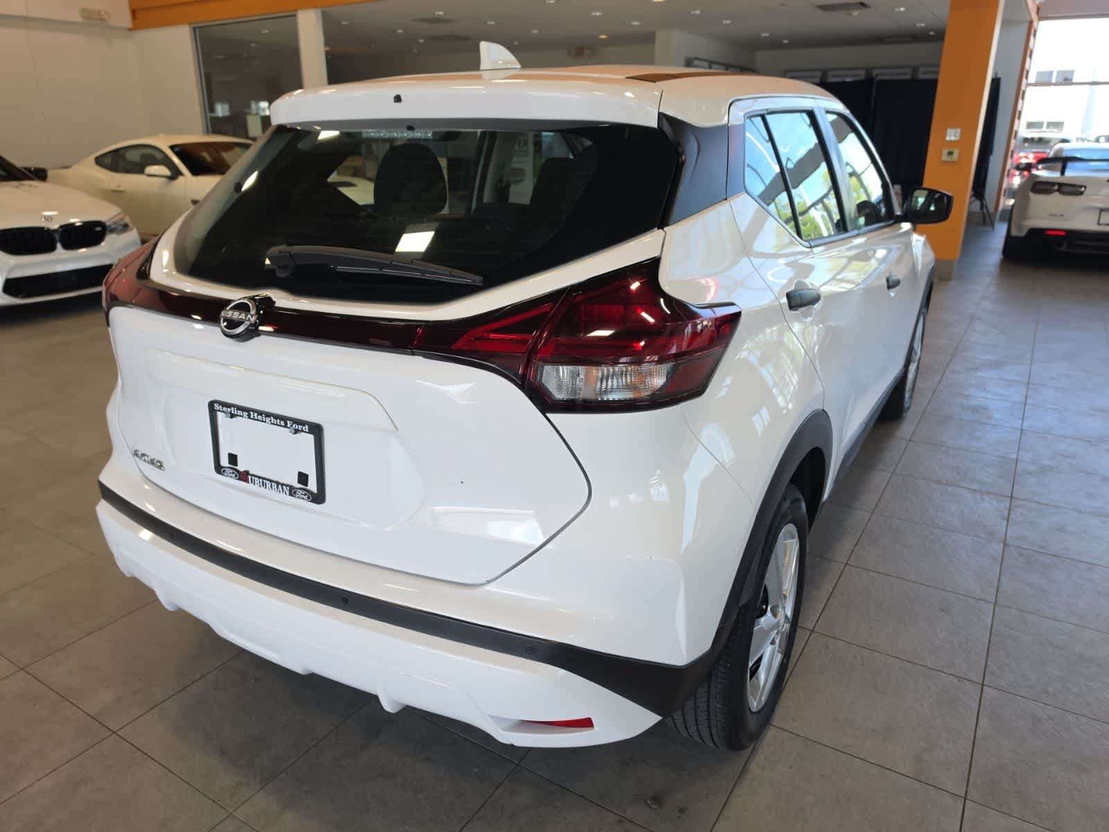 Used 2022 Nissan Kicks S FWD image 8