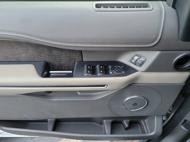 Used 2018 Ford Expedition Limited RWD image 13